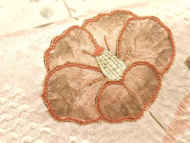 平和屋本店□極上 夏物 訪問着 絽 作家物 総刺繍 枝花文 銀糸 練色地