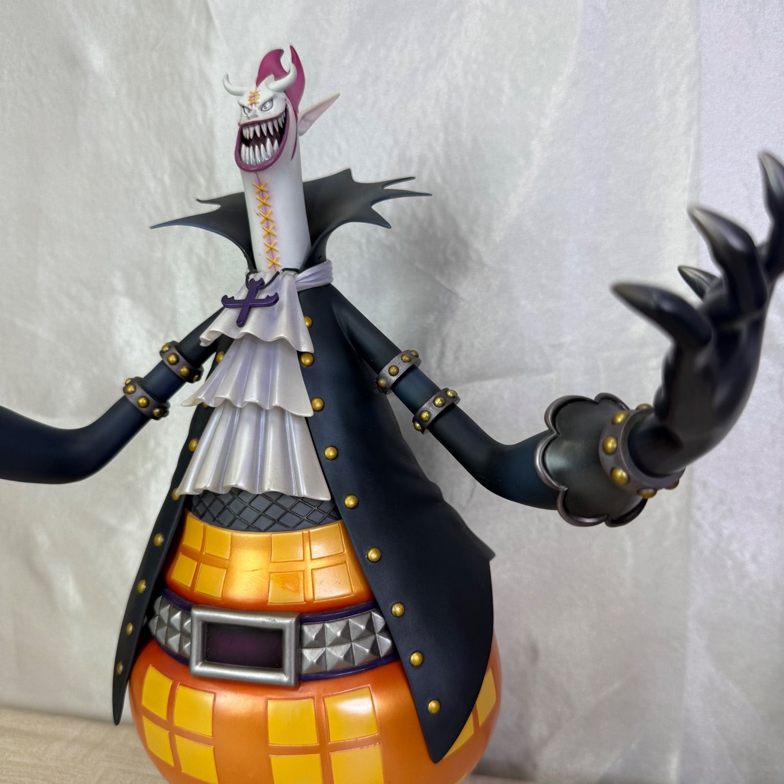 ワンピース POP NEO DX ゲッコー・モリア フィギュア P.O.P - メルカリ