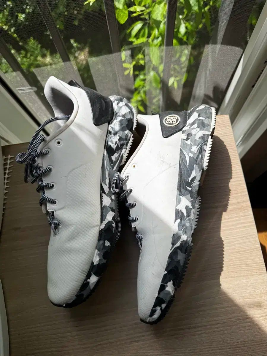 ジーフォア G/FORE スパイクレス ゴルフシューズ