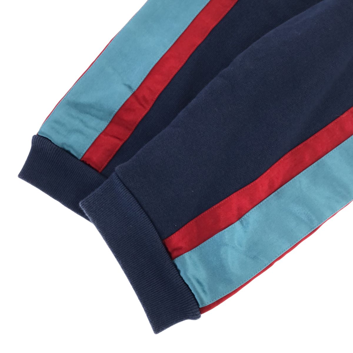 GUCCI グッチ サイズS Star Logo Sweat スターロゴ クルーネック 胸 柄  