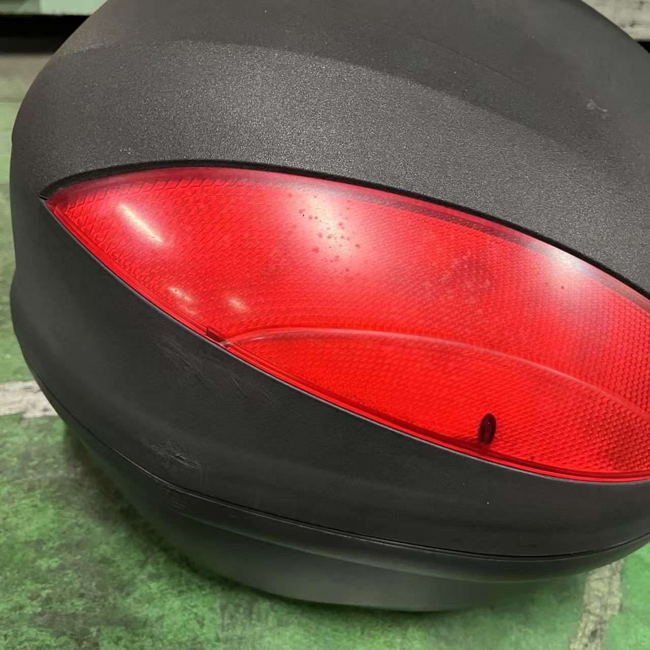 ☆中古・3営業日以内発送☆GIVI ジビ SIMPLY トップケース リア 