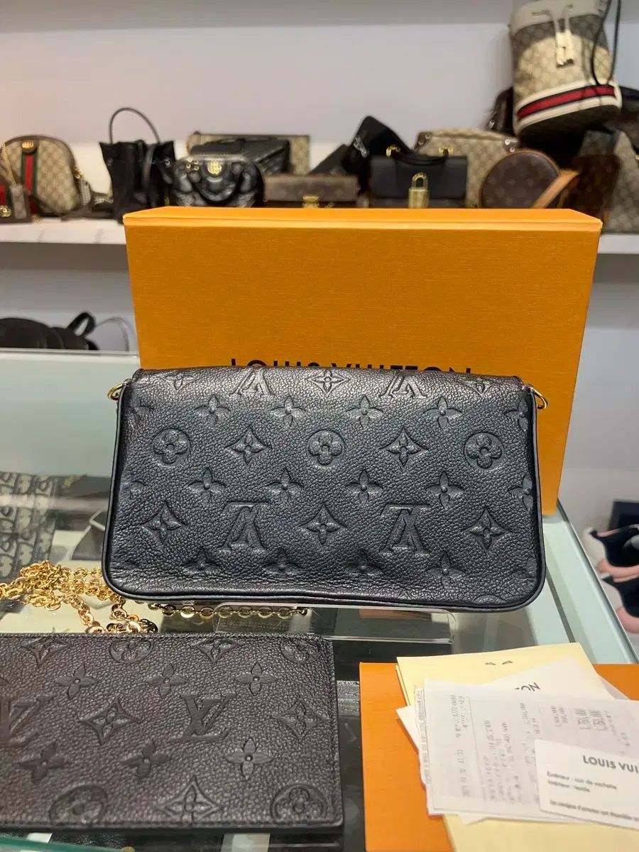 Louis Vuitton(ルイヴィトン) アンプラント モノグラム ポシェット