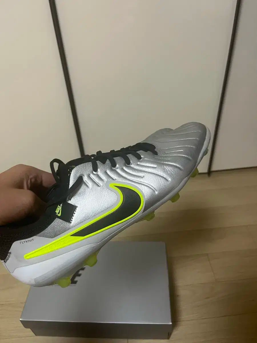 NIKE ナイキ ティエンポ レジェンド 10 エリート 275