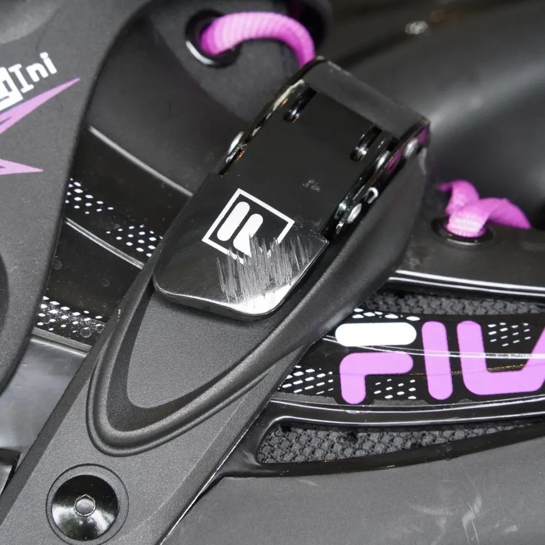 SKATES