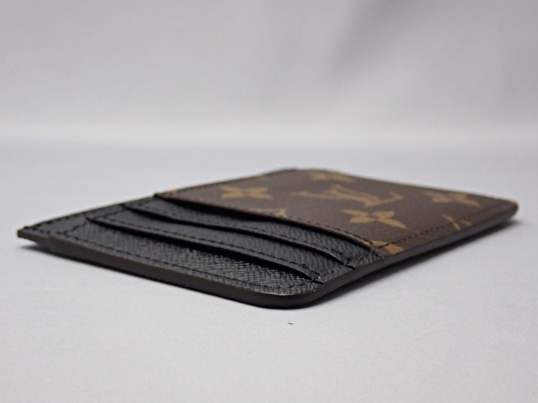 LOUIS VUITTON ルイ・ヴィトン モノグラム リバース カードケース ポルトカルト LVサイドアップ M81462 新品同様品 【送料無料】 A-8222