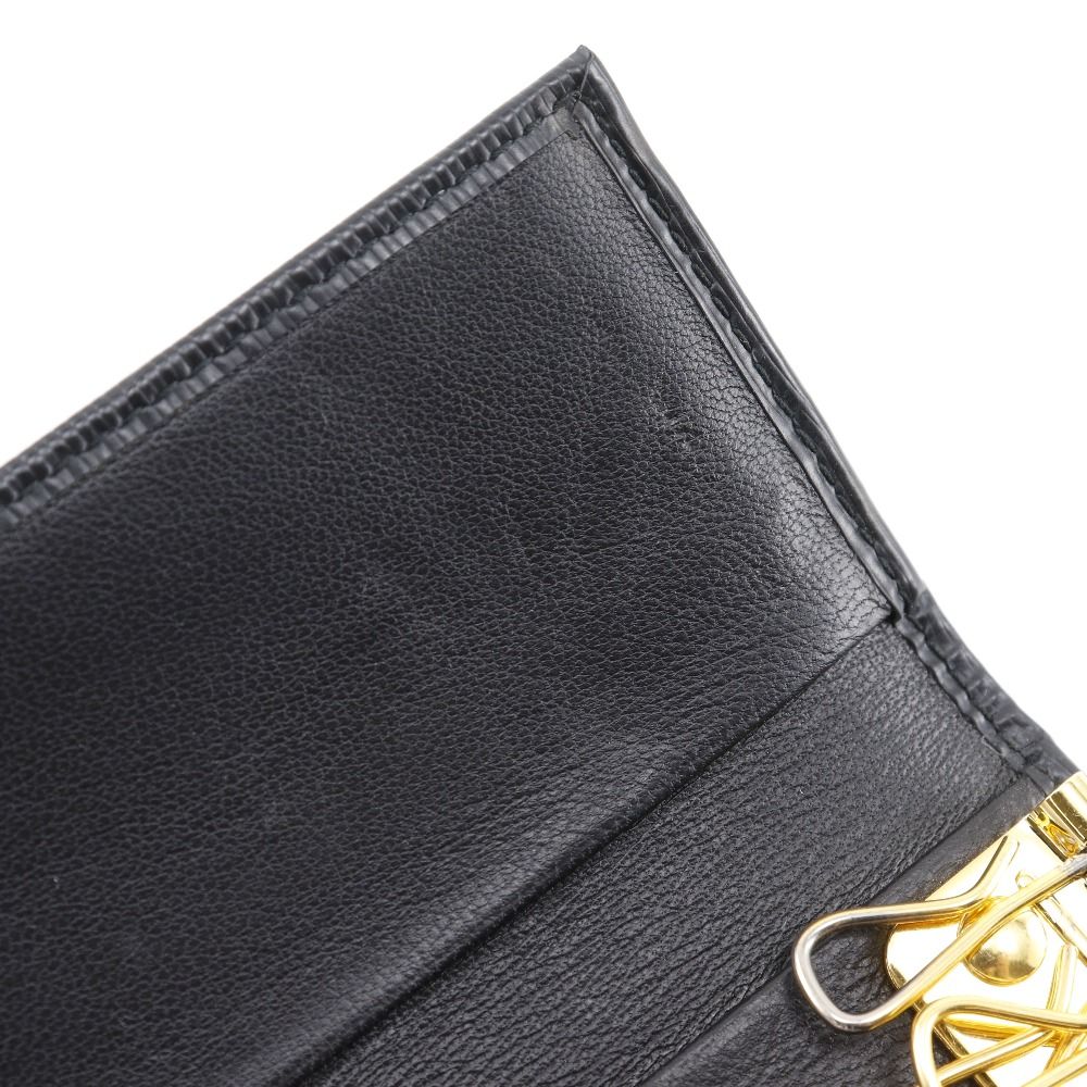 極美✨希少✨PRADA キーケース 4連 レザー シボ革 ロゴ金具 シルバー 黒 PRADA】プラダ ロゴ金具 6連 レザー _ キーケース - メルカリ