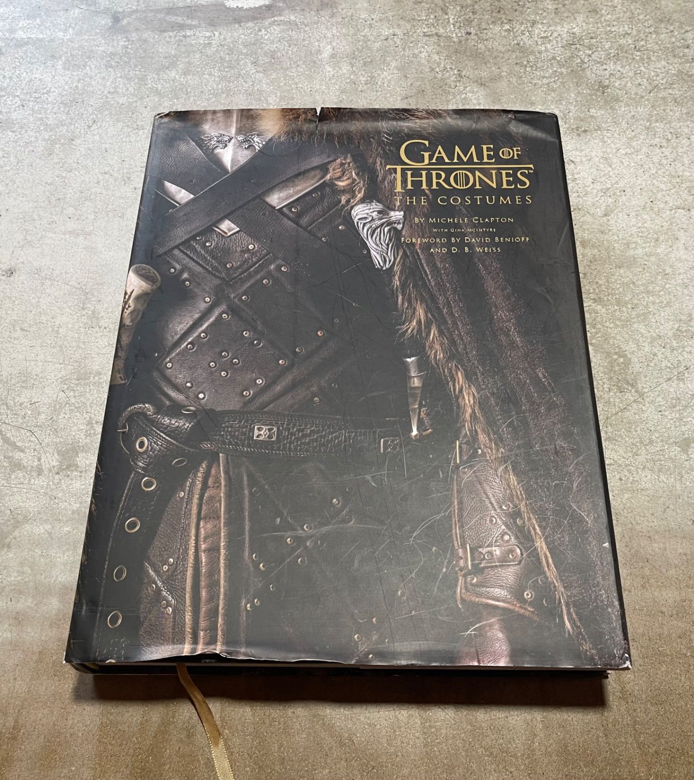 Game of Thrones: The Costumes ゲームオブスローンズ Game of Thrones: The Costumes – Insight Editions