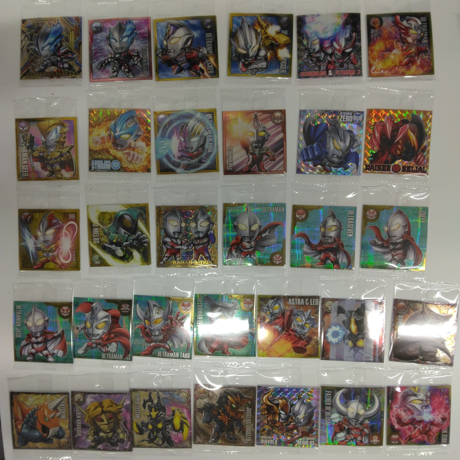 ウルトラマン　シールウエハース Vol.3　全32種　フルコンプ ウルトラマン シールウエハース vol.3 シール 全32種 フルコンプセット