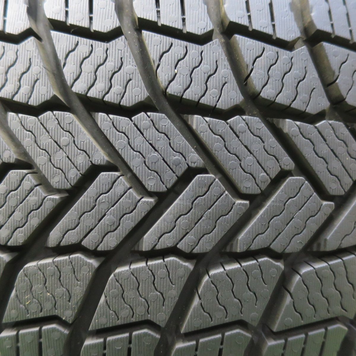 ほぼ♥ 24年 キレイ スタッドレス 195|65R15 ミシュラン X-ICE SNOW SCHNEIDER シュナイダー 15インチ PCD114.3|5H 5101605イス FFCRYSTALESIA_COM