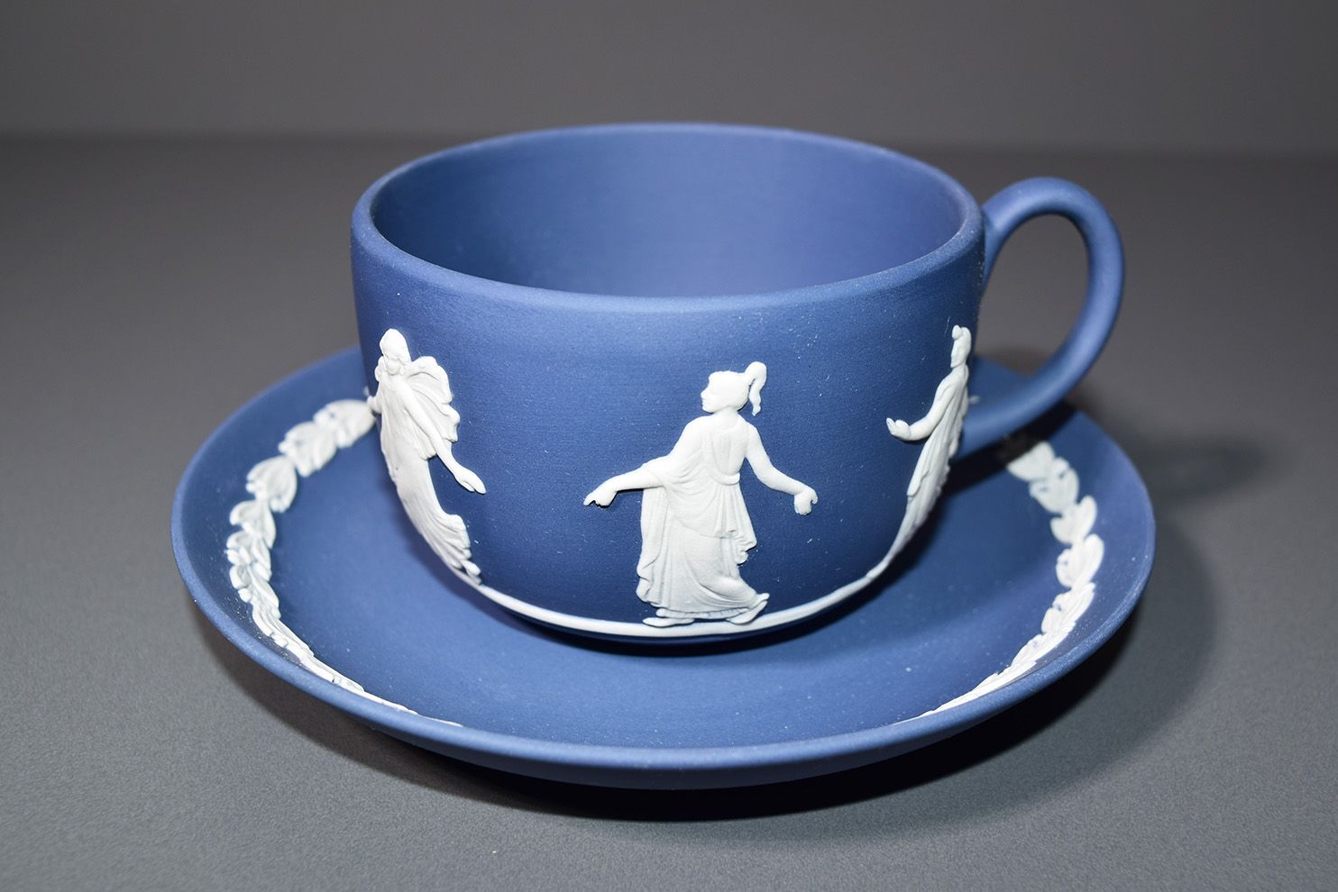 WEDGWOOD ウェッジウッド ジャスパー DANCING HOUR ダンシングアワーズ カップ&ソーサー 3色 3客セット ティーカップ 洋食器  - メルカリ