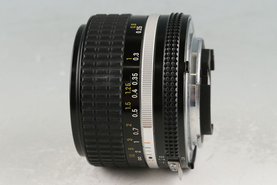Lens 58182D3