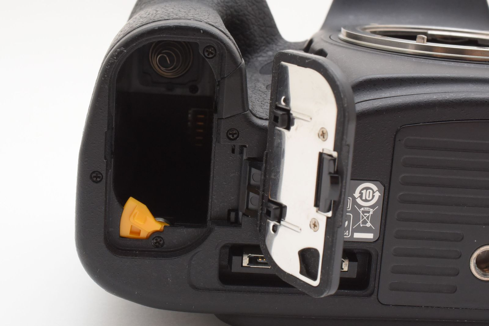 D800
