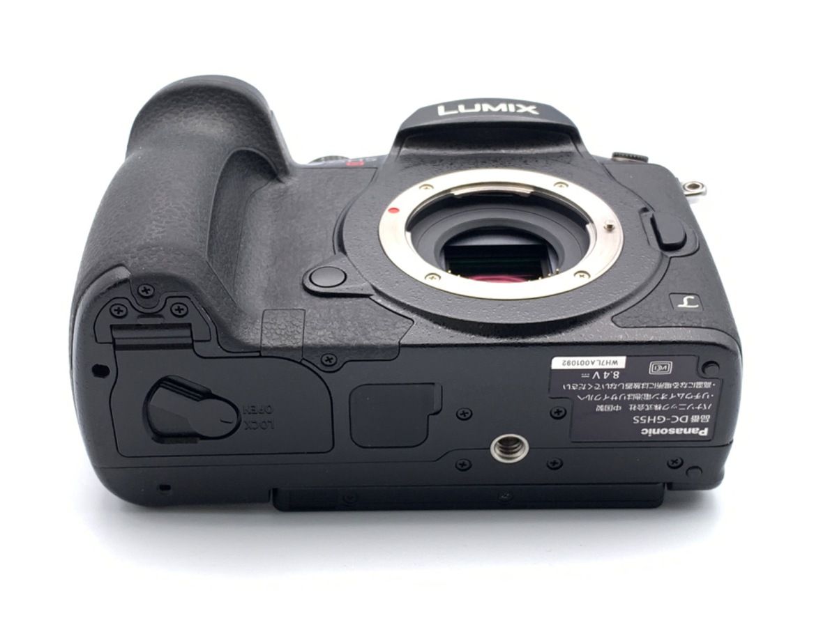Canon RP ボディー (キャノンバッテリーx 2 +カメラバッグ付き) Canon RP ボディー (キャノンバッテリーx 2 +カメラバッグ付き
