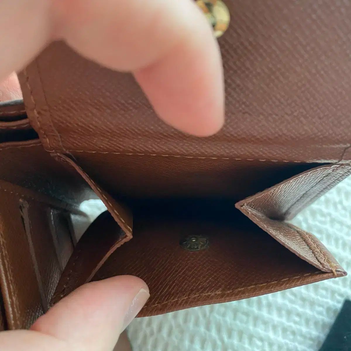 Louis Vuitton(ルイヴィトン) モノグラム 二つ折り財布 マルコ