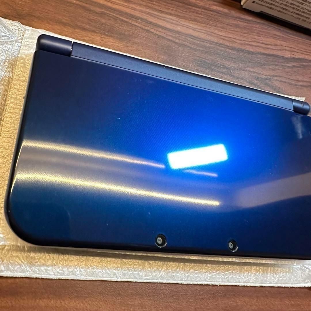 メタリックブルー