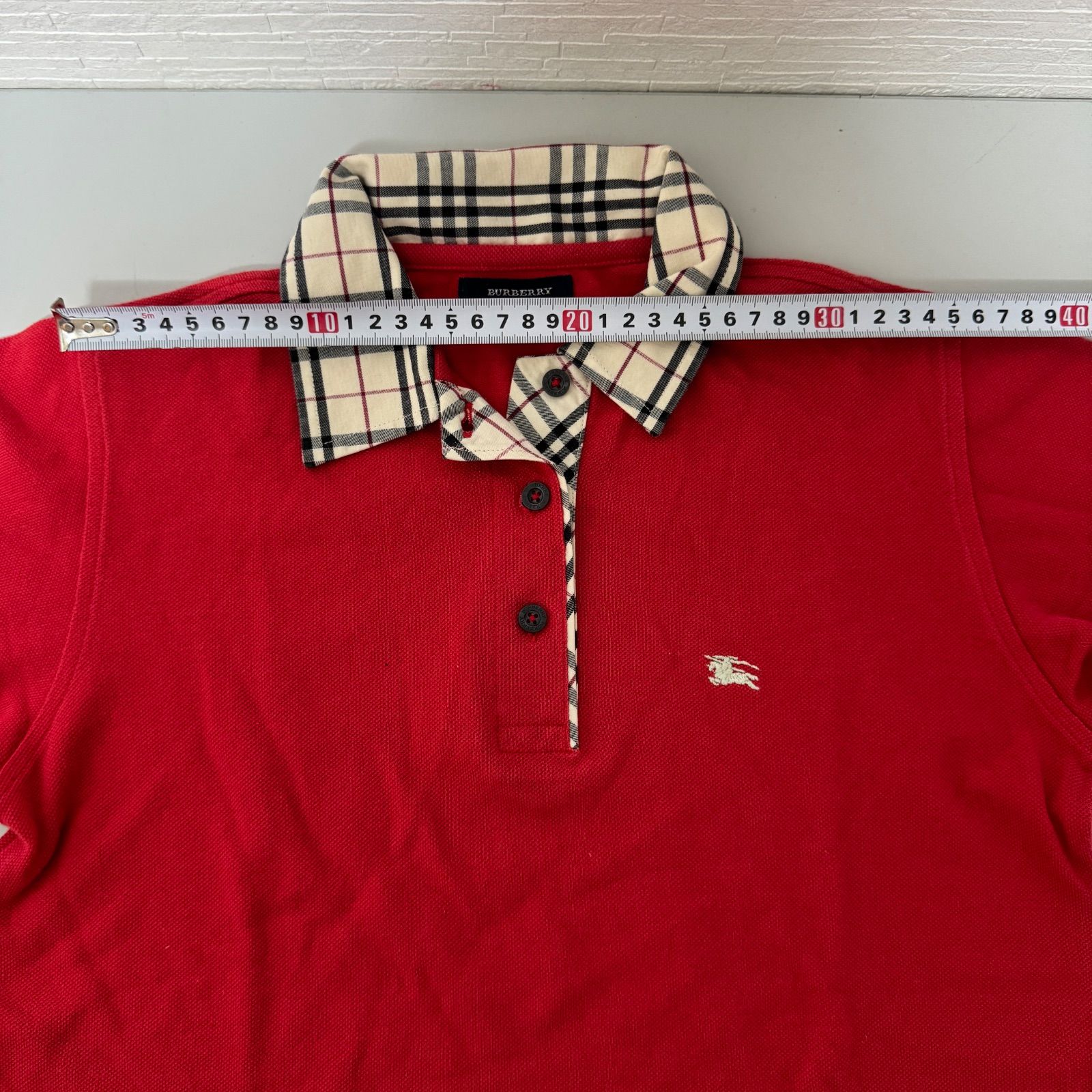 BURBERRY 赤いポロシャツとチェック柄スカート 138cm BURBERRY 赤いポロシャツとチェック柄スカート 138cm （美品