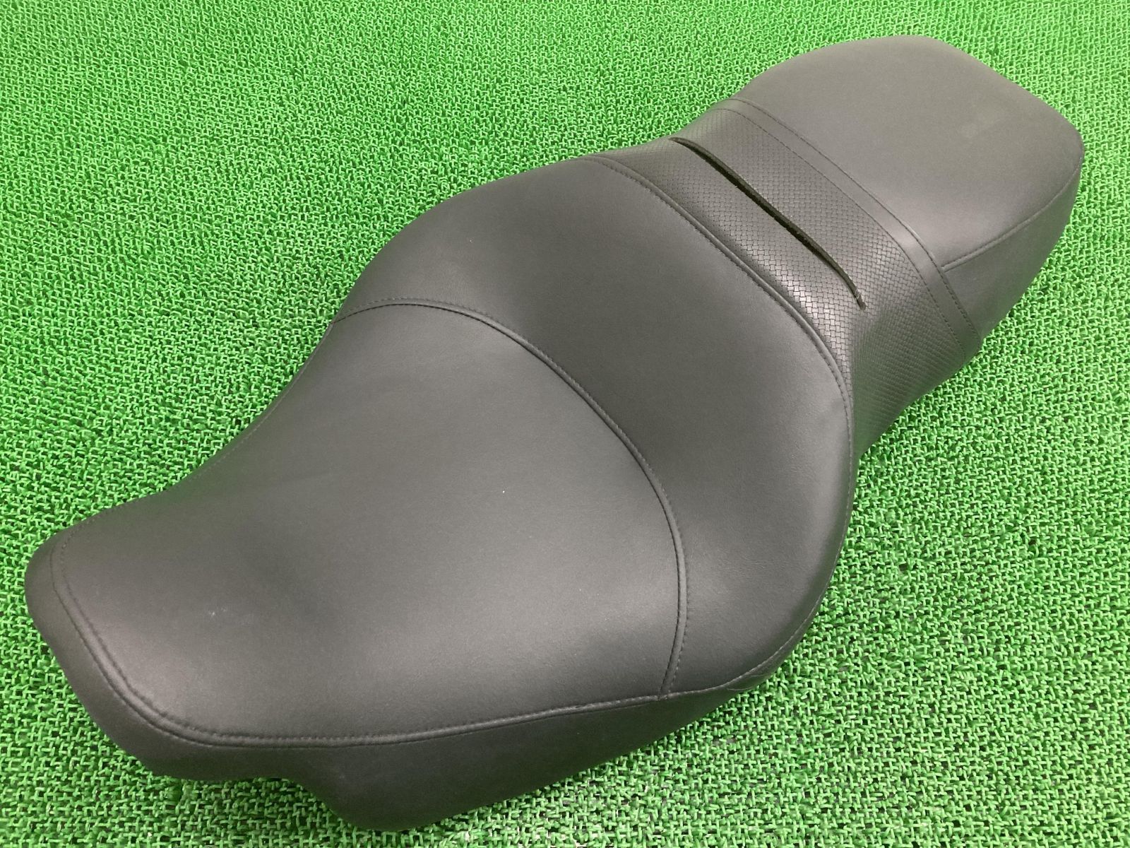 FLHRC1690 シート P52000060 5HD1FRME3EB602*** ハーレー 純正 中古 2014年式外し ツーリング ロードキングクラシック 破れ無し