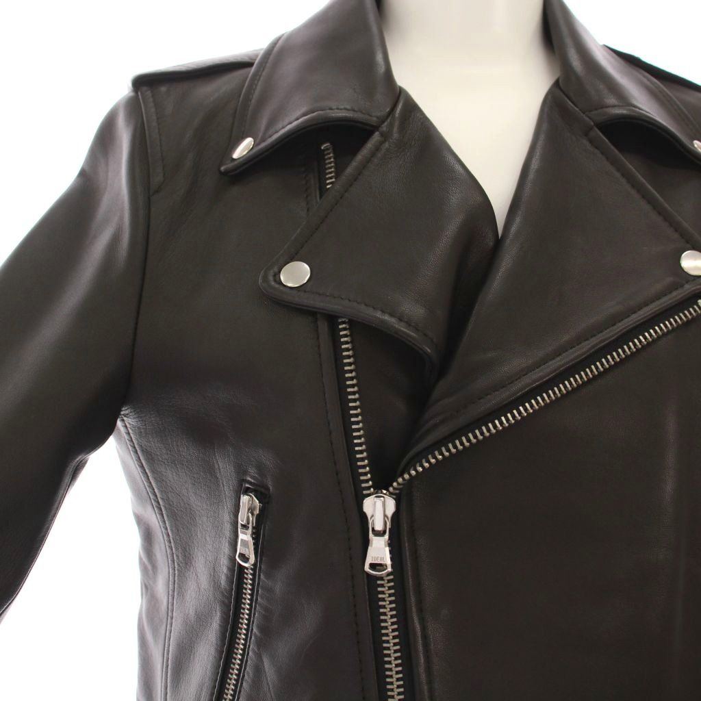 ライダースジャケット 革ジャン