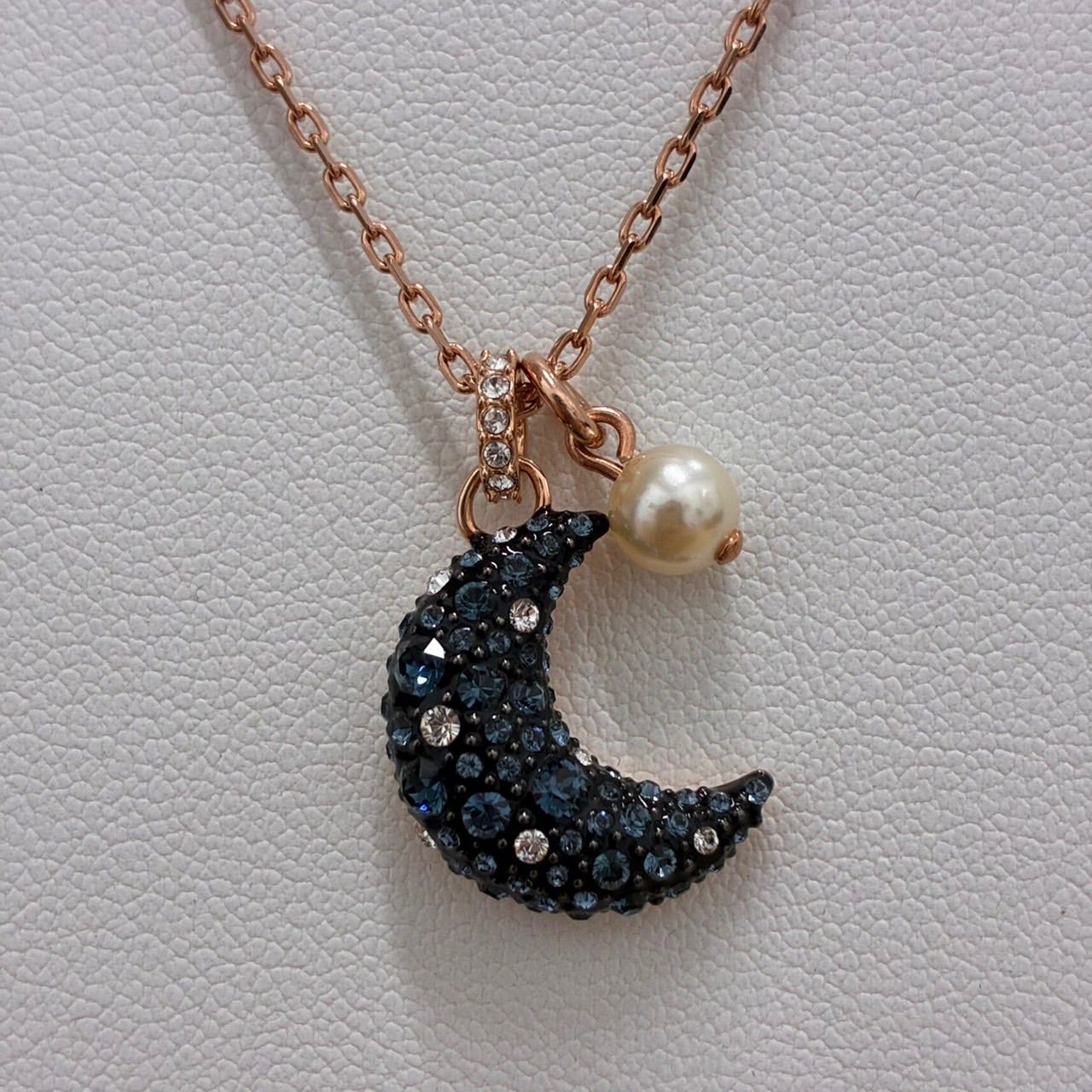 SWAROVSKI Sublima ペンダント ネックレス 月 パール SWAROVSKI ネックレス 「公式」「スワロフスキー」Sublima