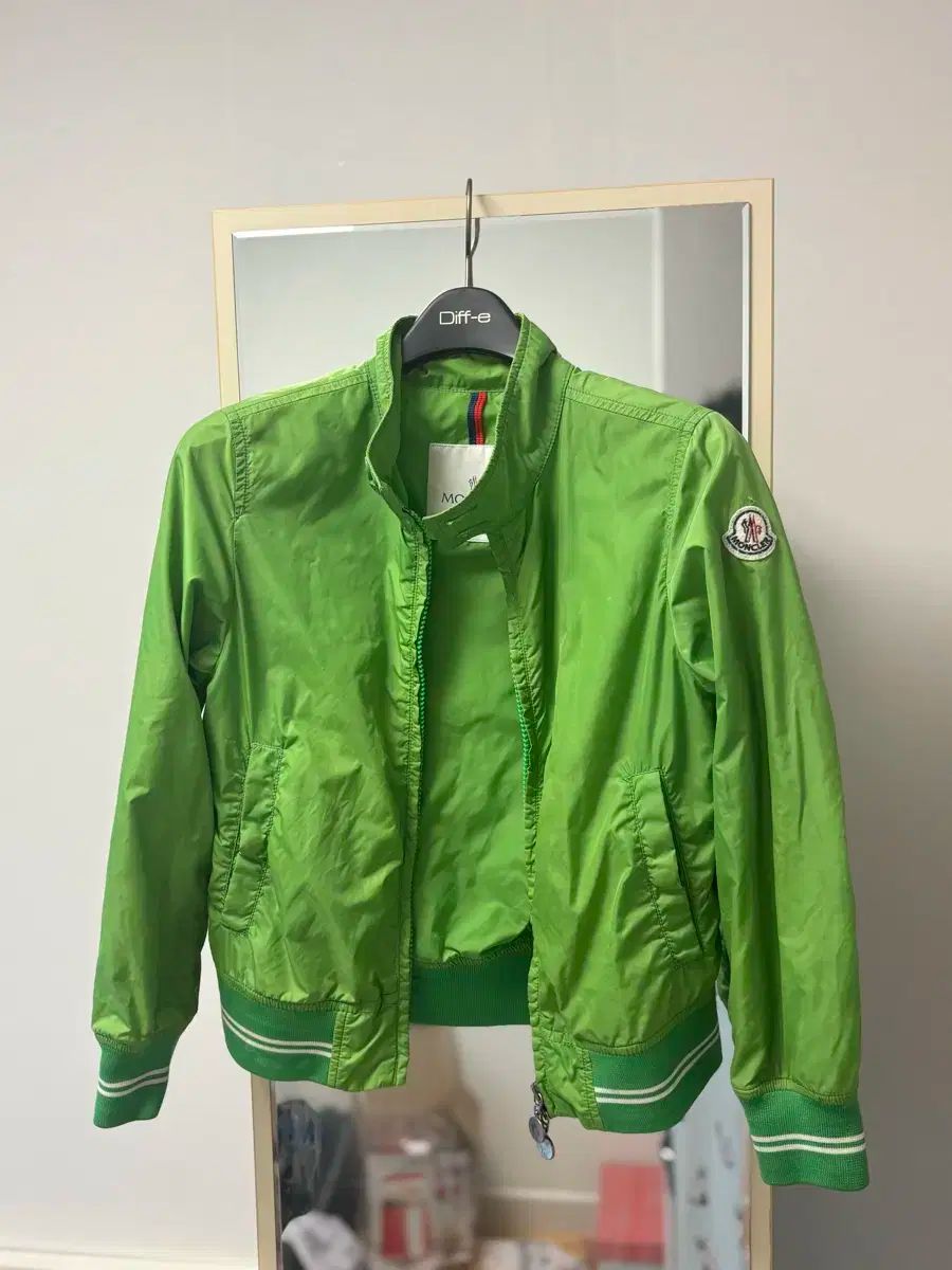 MONCLER モンクレール 緑 ブルゾン ジャケット 8y