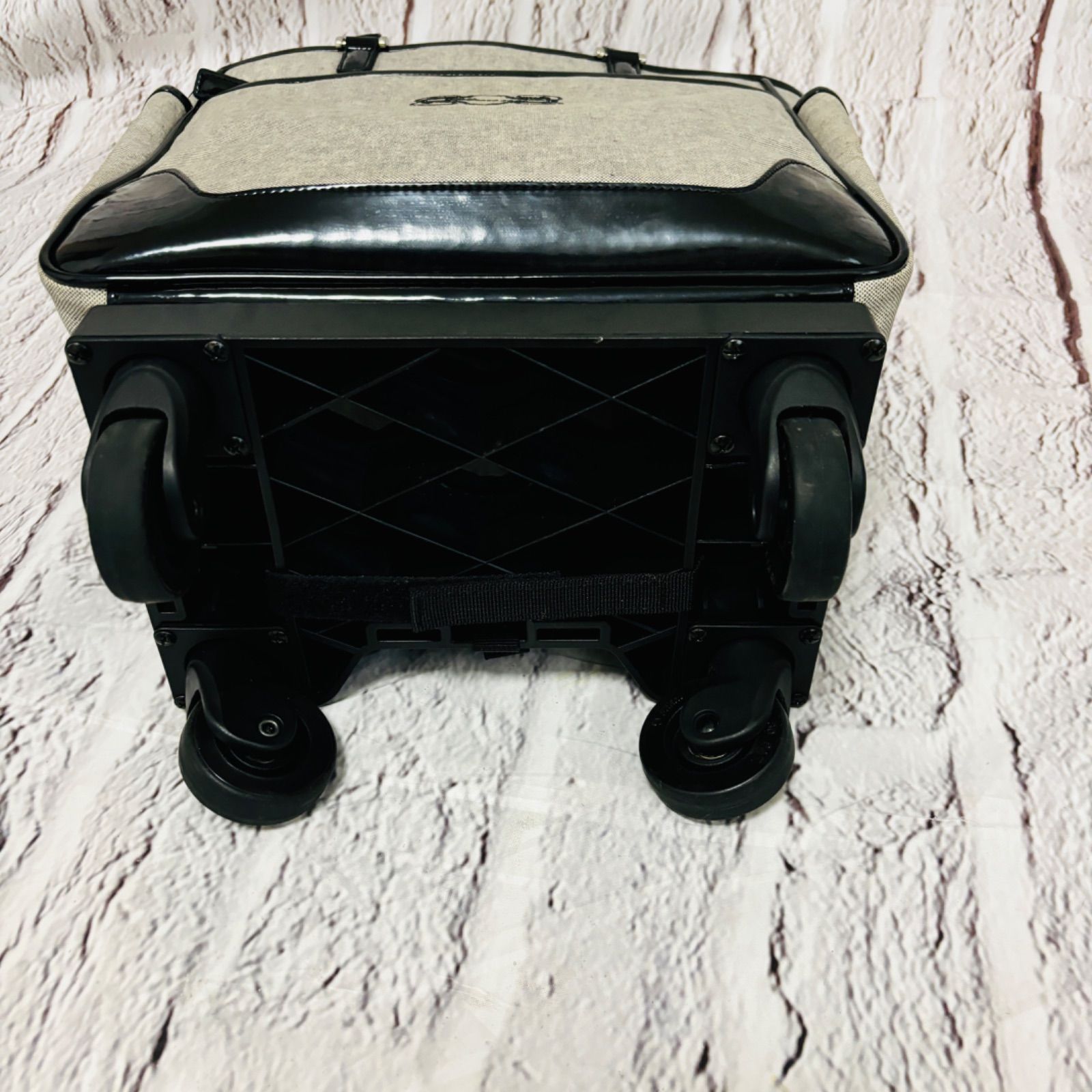 美品 SWANY スワニー 4輪キャリーバッグ モノグラーモ - メルカリ
