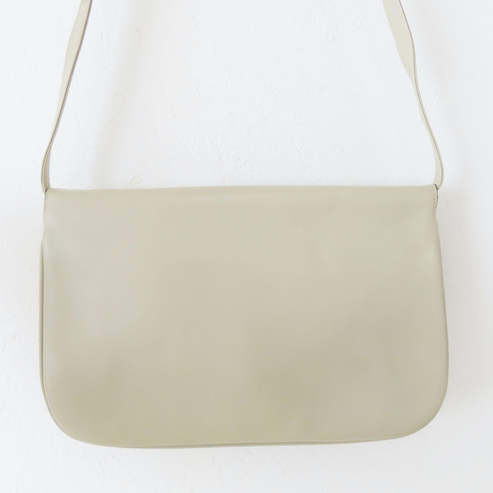 K08 BALLY バリー Bロゴ フラップ レザー ショルダーバッグ アイボリー  