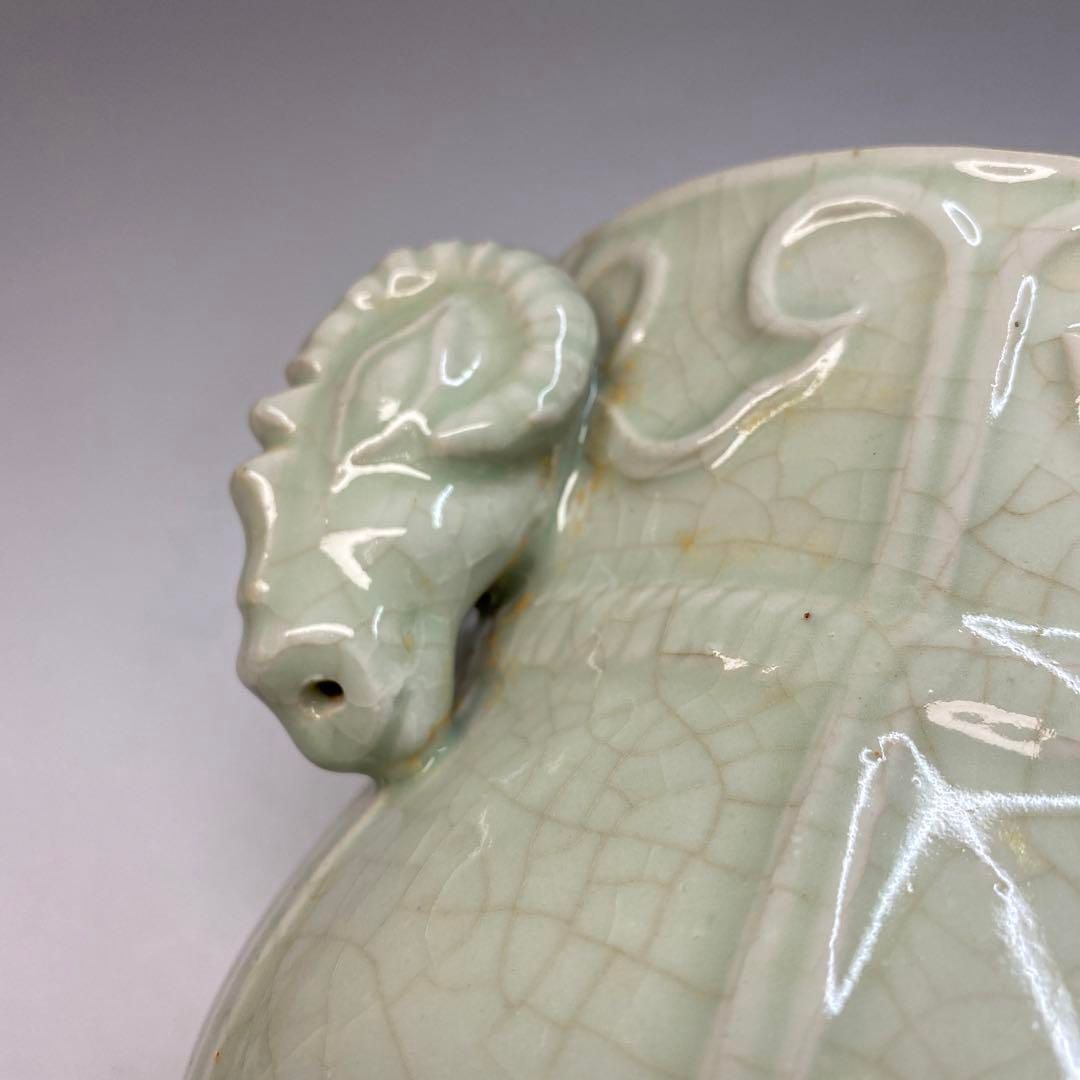 中国美術　青磁山羊耳壺　高さ16.5cm 東Y6-0415④ 中国美術 青磁山羊耳壺 高さ16.5cm 東Y6-0415④ - メルカリ