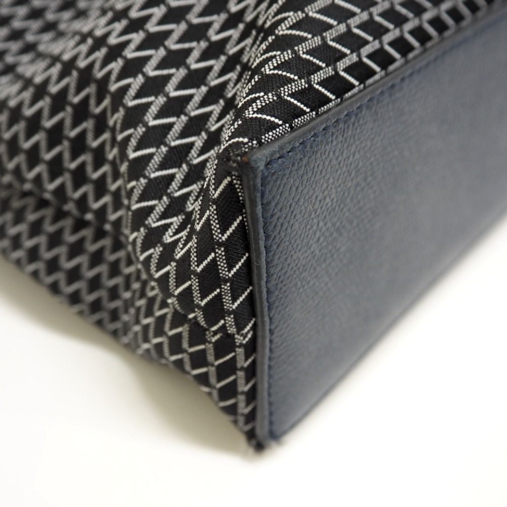 Valextra k-VALビジネスバッグ ネイビー&プラダショルダーベルト