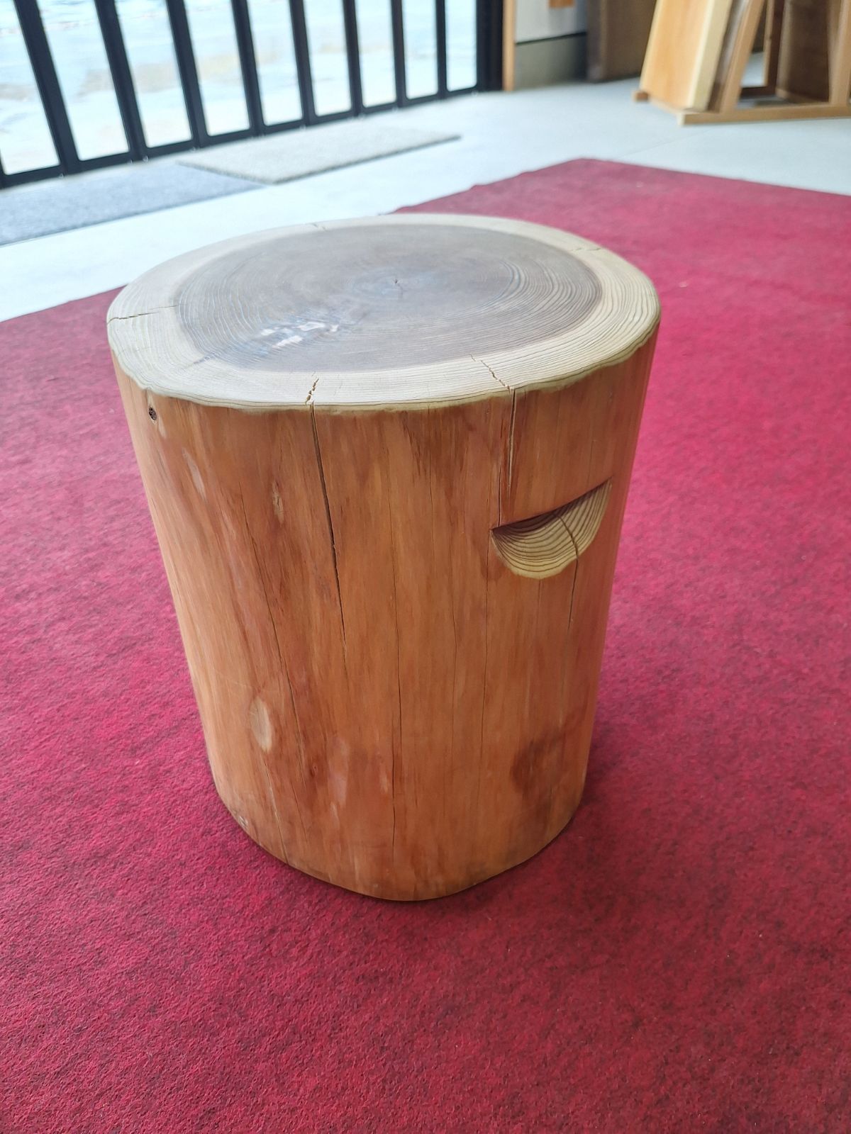 杉丸太スツール　71 杉丸太スツール71