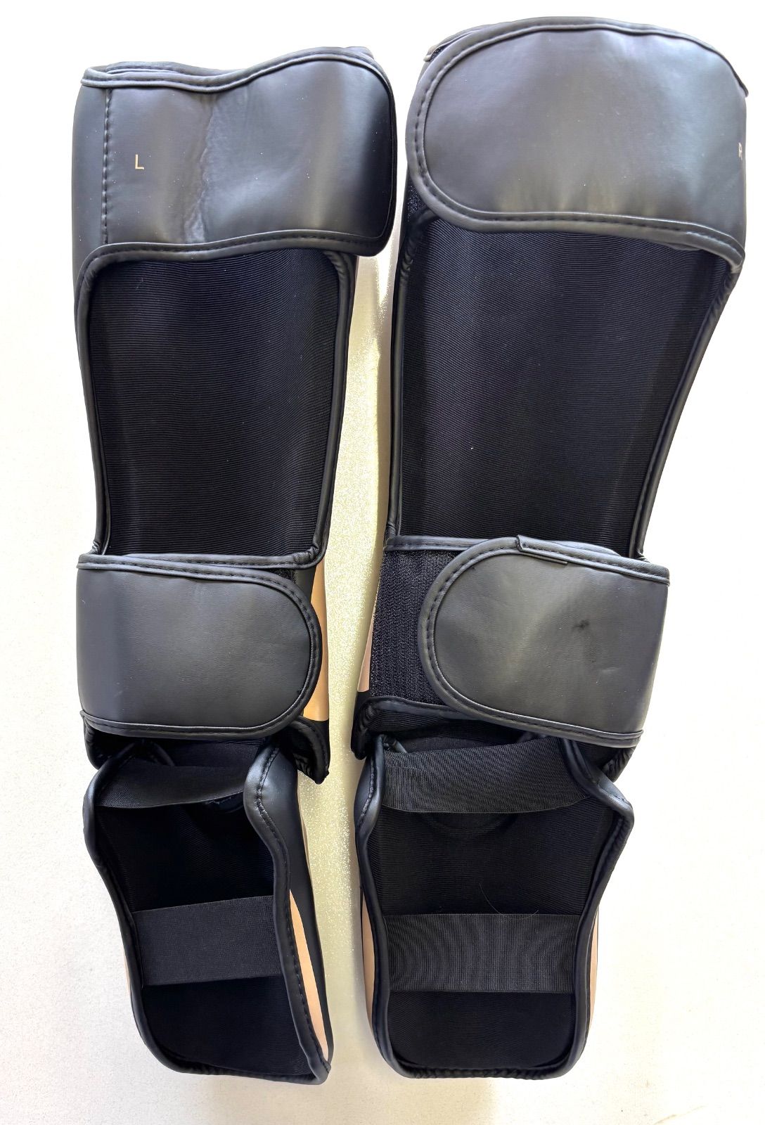 キックレガース プロテクター キックボクシング ムエタイ 格闘技 Sサイズ