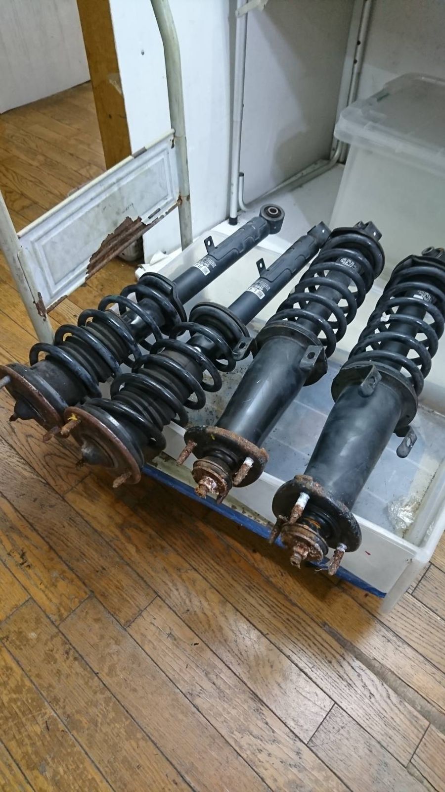 M58173 TOYOTA マークX用サスペンション1台分 R40