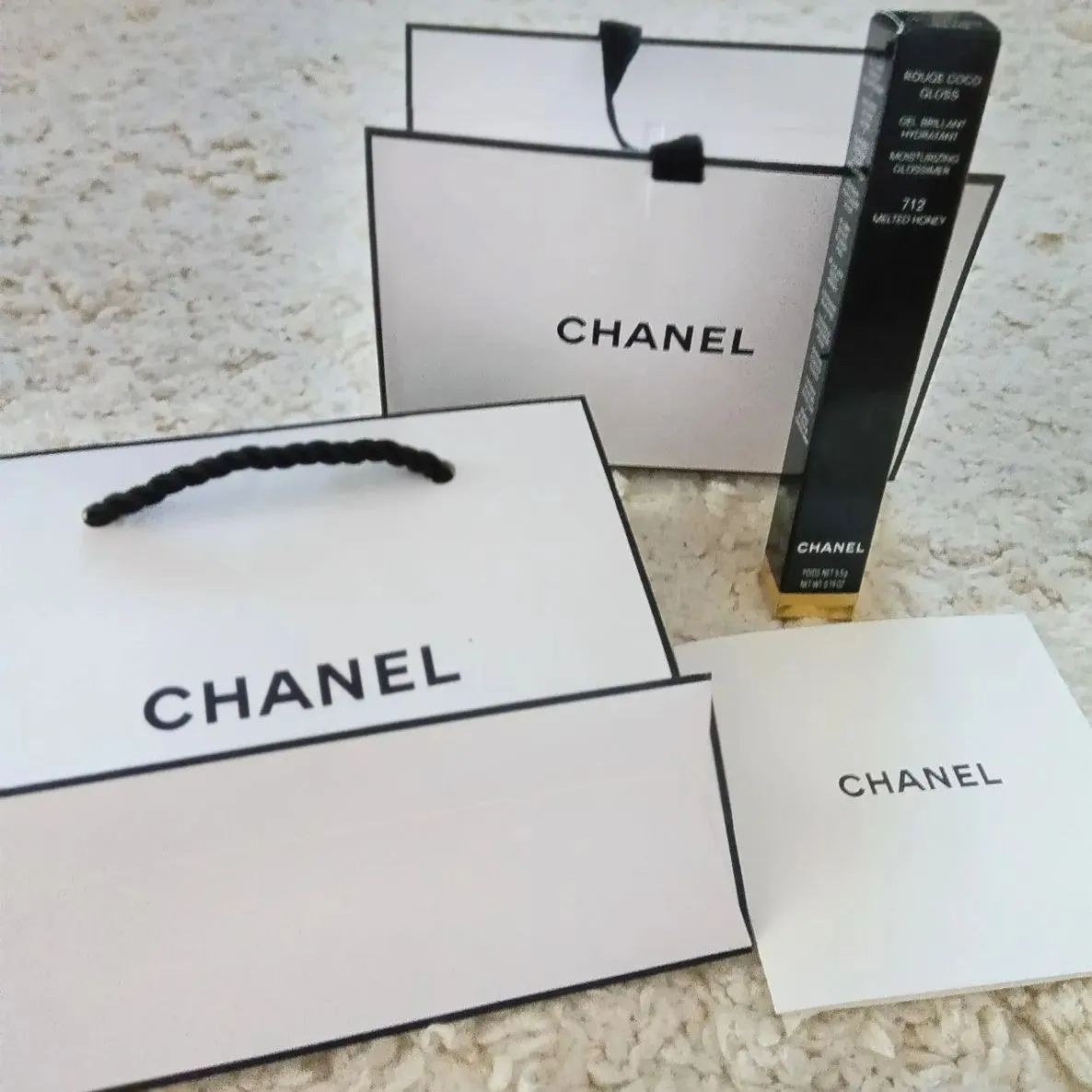 CHANEL　ルージュ　ココ　グロス　メルテッドハニー712