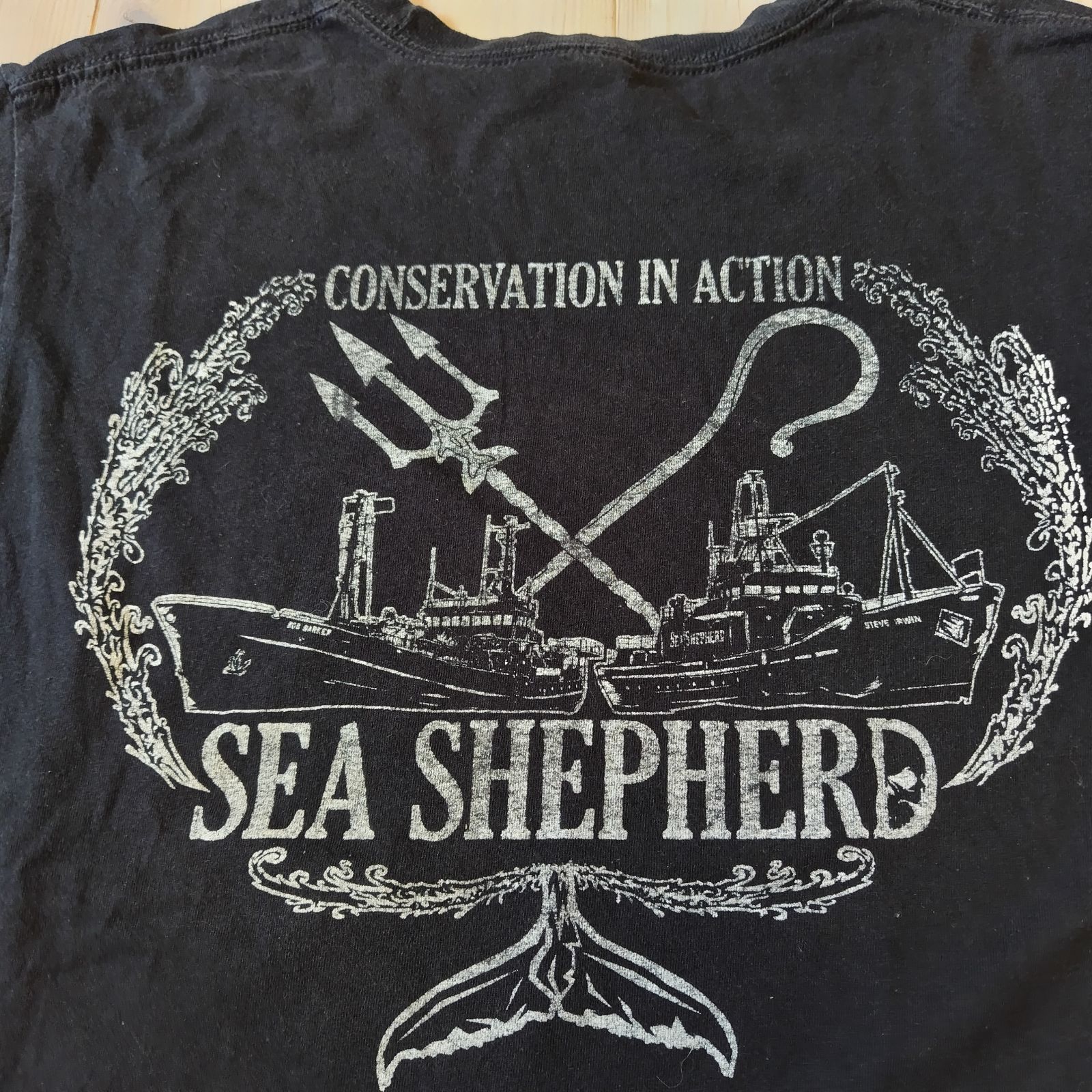 シーシェパード SEA SHEPHERD Tシャツ 鯨 クジラ 反捕鯨団体 シーシェパード SEA SHEPHERD Tシャツ 鯨 クジラ 反捕鯨団体