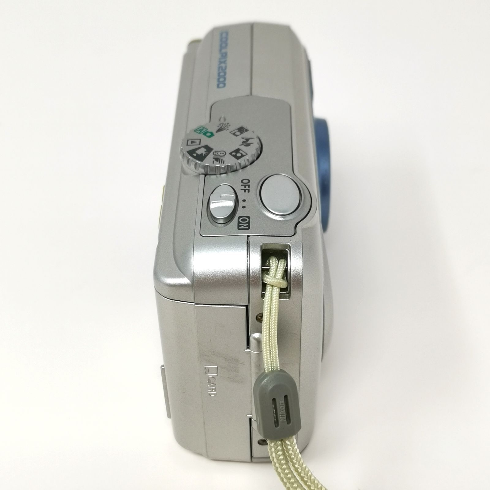 coolpix 2000