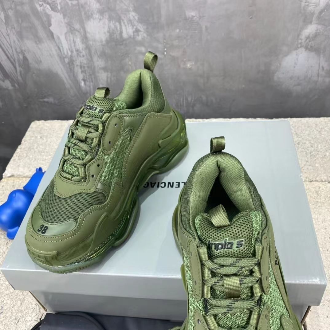 BALENCIAGA TRIPLE S CLEAR SOLE DARK GREEN