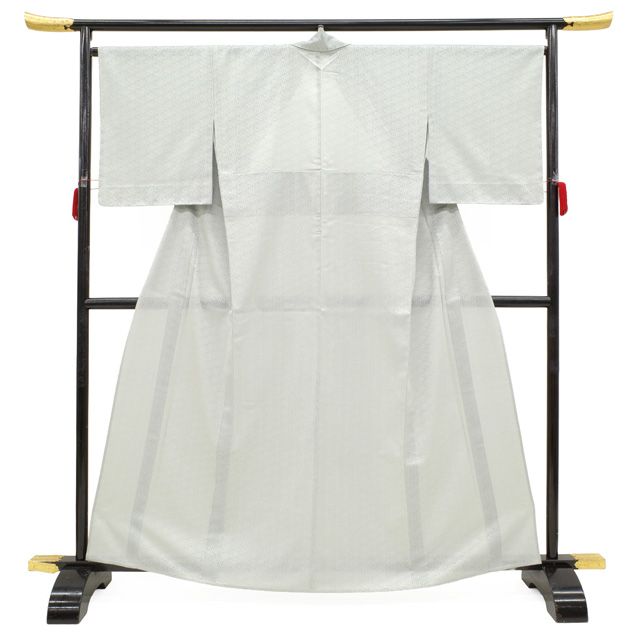 夏物 単衣 着物 リサイクル 正絹 紋紗 先染 西陣 御召 龍村美術織物 監修 青みがかった ライトグレー地 瑞祥松菱文 上上品 カジュアル 夏着物 夏 薄物 仕立て上がり 身丈163 裄丈67 Mサイズ みやがわ sbs16279