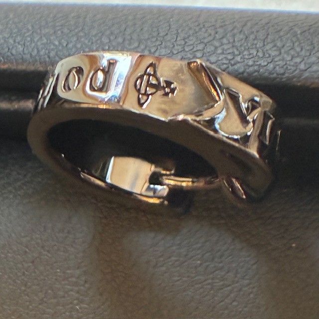 Vivienne Westwood ピアス メンズ 両耳 ブラックメタル オーブ 楽天市場】ヴィヴィアンウエストウッド ピアス メンズ