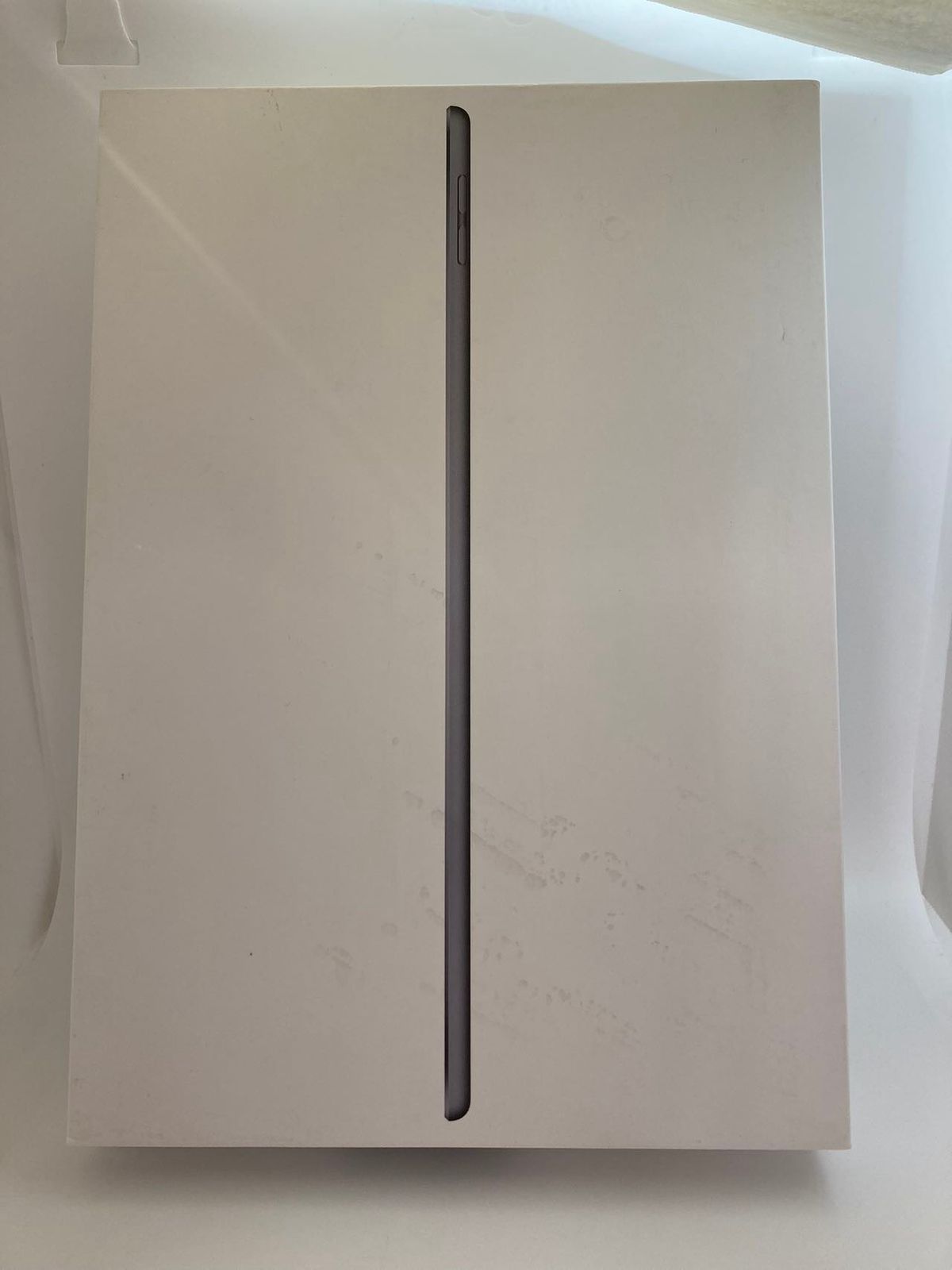 良品  iPad Air 第3世代 64GB スペースグレイ - 充電器付き