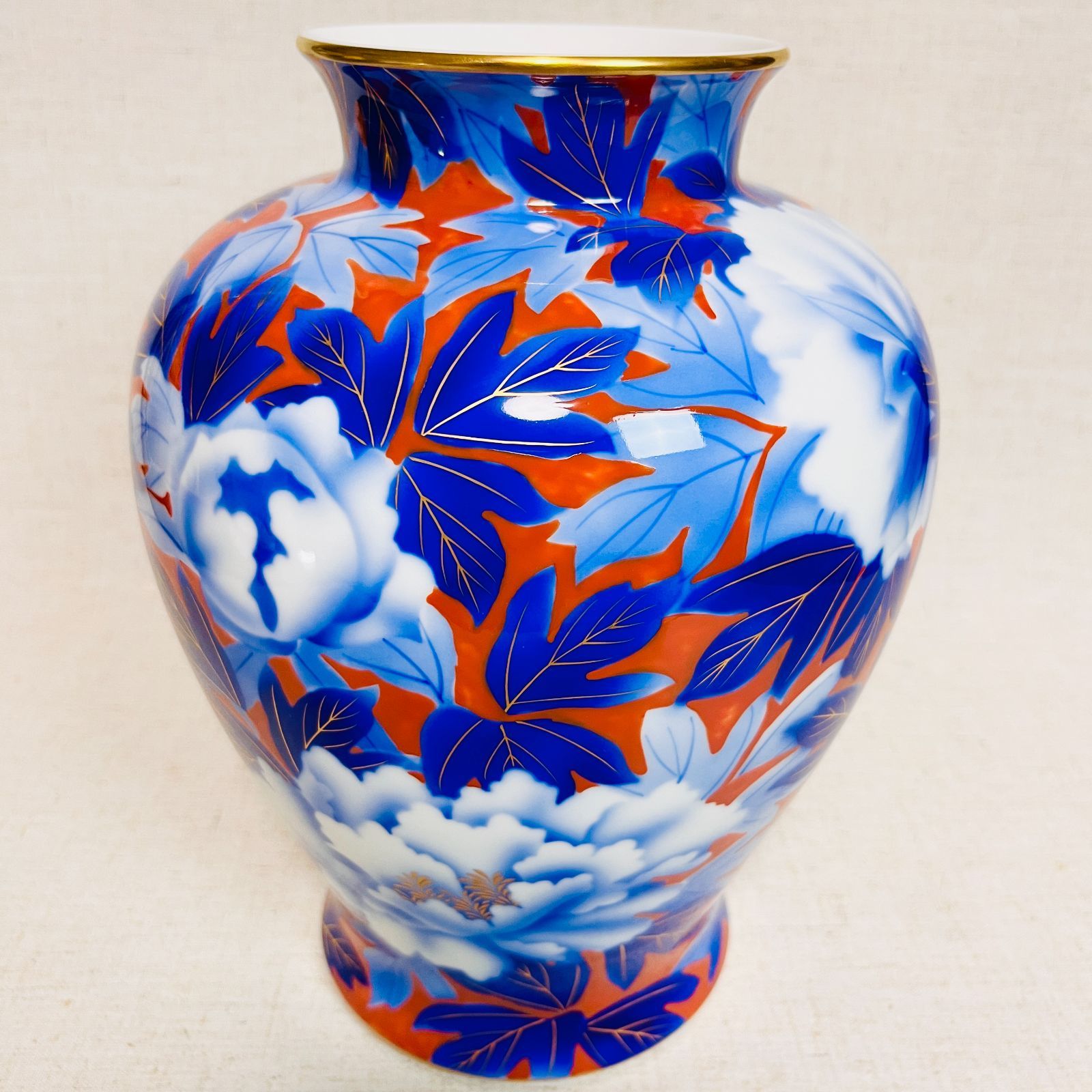 宮内庁御用達 深川製磁 染付牡丹 赤地金彩 振牡丹外赤 花瓶 フラワーベース K08号花生 木 き NEXPOTALLINN_EU