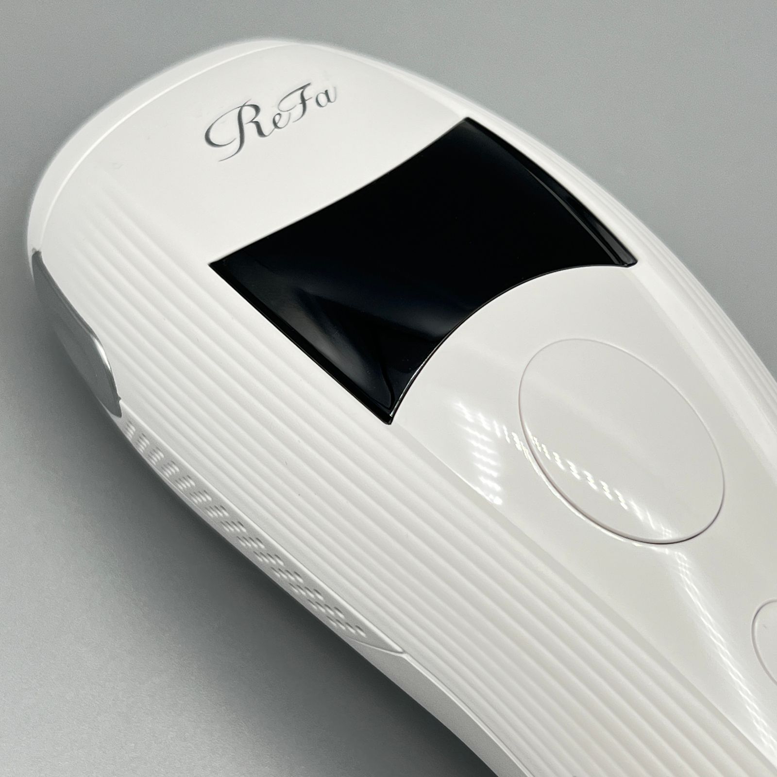 美品 ReFaリファビューテックエピ 光脱毛 美容器 ホワイト 【公式通販】