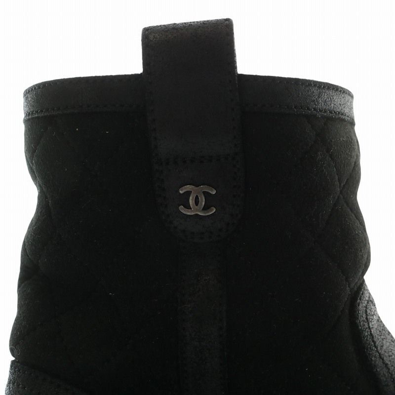 シャネル　黒スエードムートンブーツ キルティングデザイン シャネル CHANEL ムートンブーツ スエード レザー キルティング