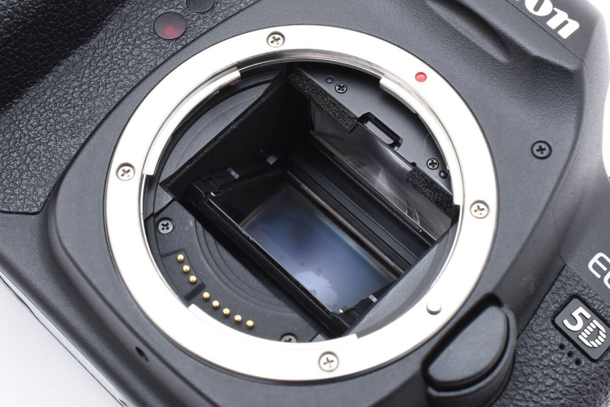 G09[6761C]★美品★ Canon EOS 5D Mark II ボディ G09[6761C]☆美品☆ Canon EOS 5D Mark II ボディ
