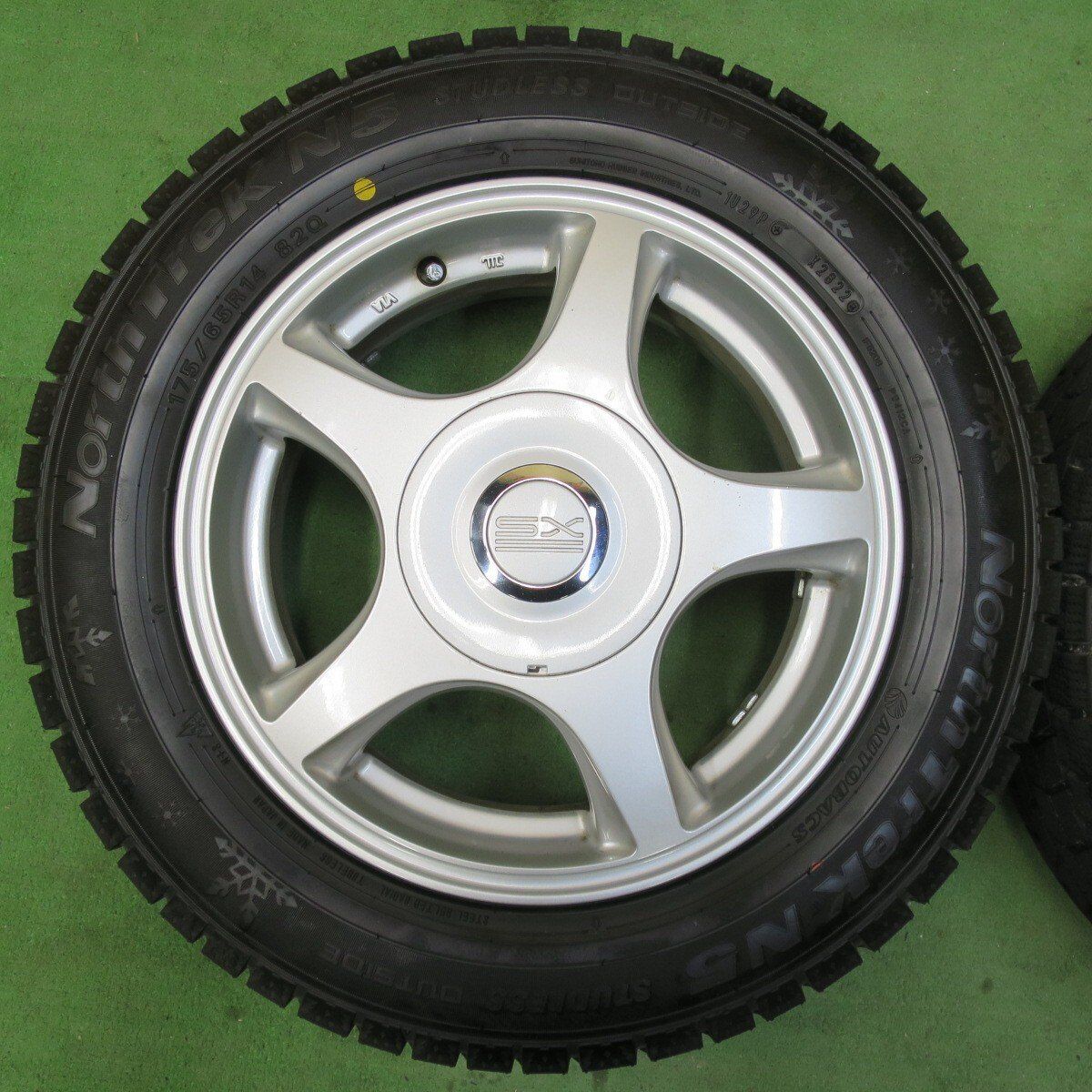 65R14 オートバックス