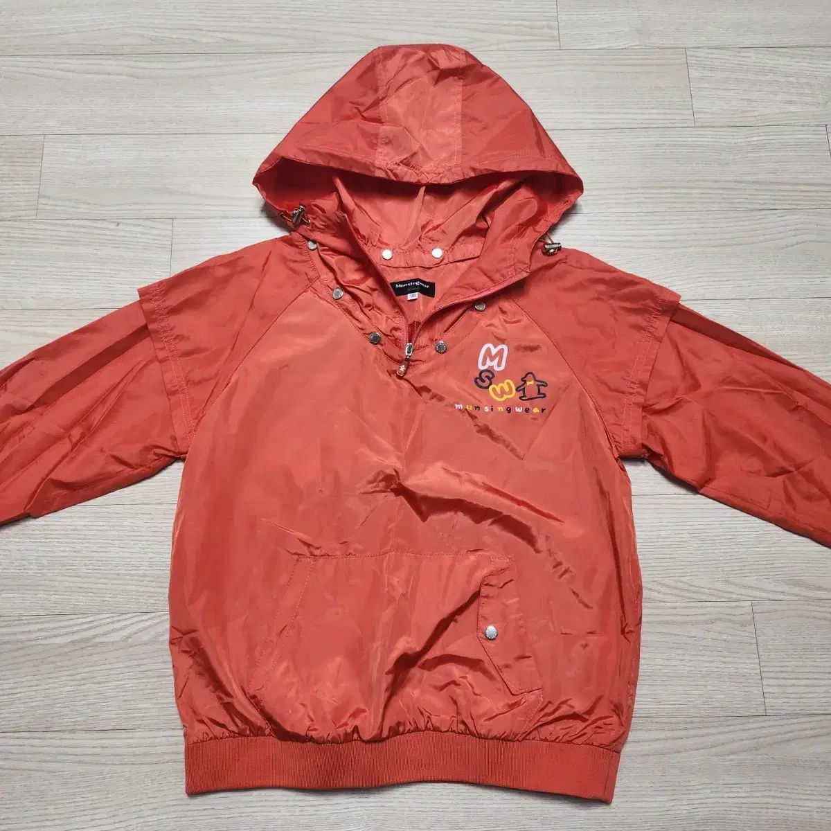 【格安，高品質】 若者 MUNSINGWEAR(マンシングウェア) ウィンドブレーカー キャンプ 屋外 プロモーション その他