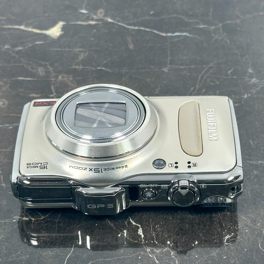 Fujifilm FinePix F600EXR シャンパンゴールド 富士フイルム