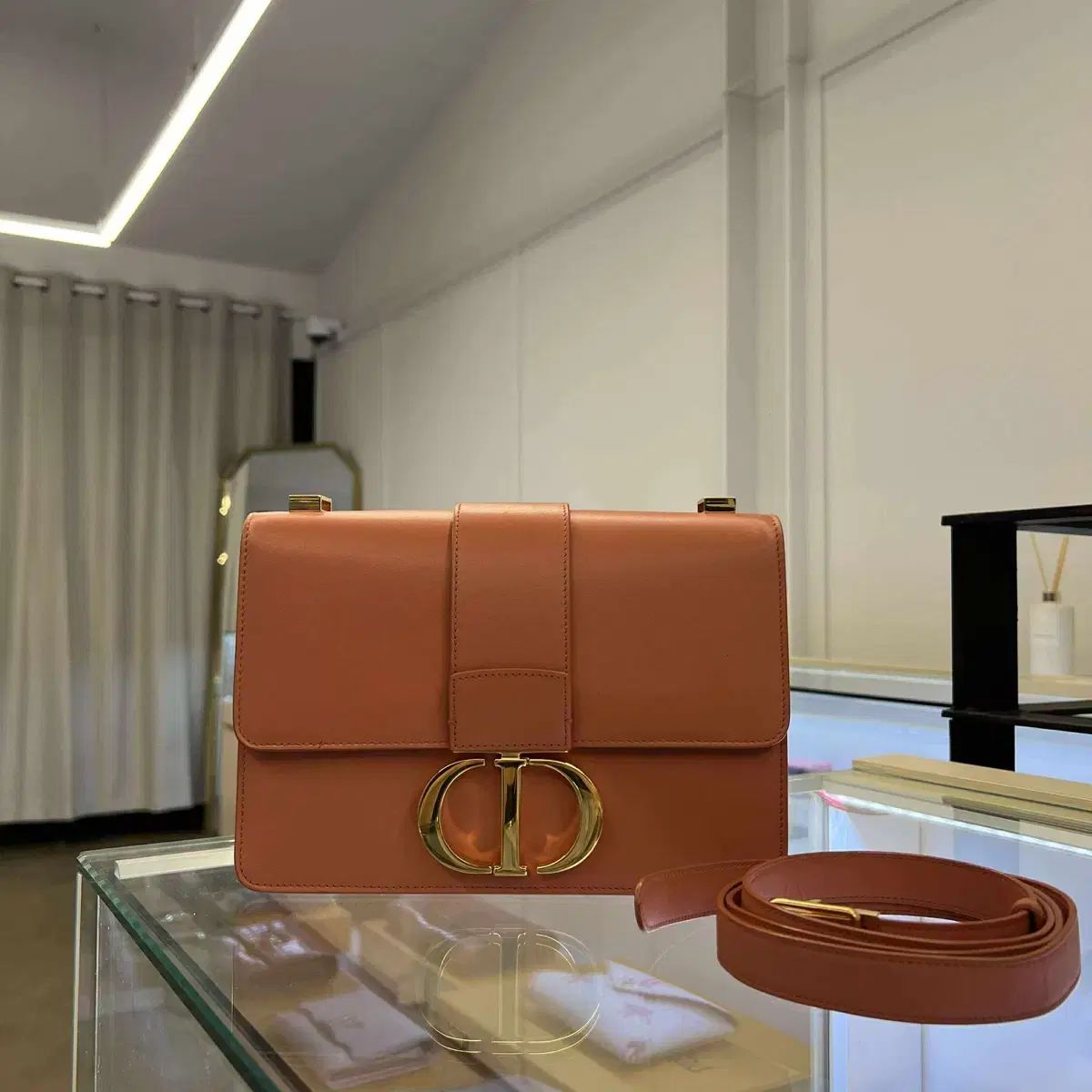 Mサイズ Dior ディオール 30 モンテーニュバッグ