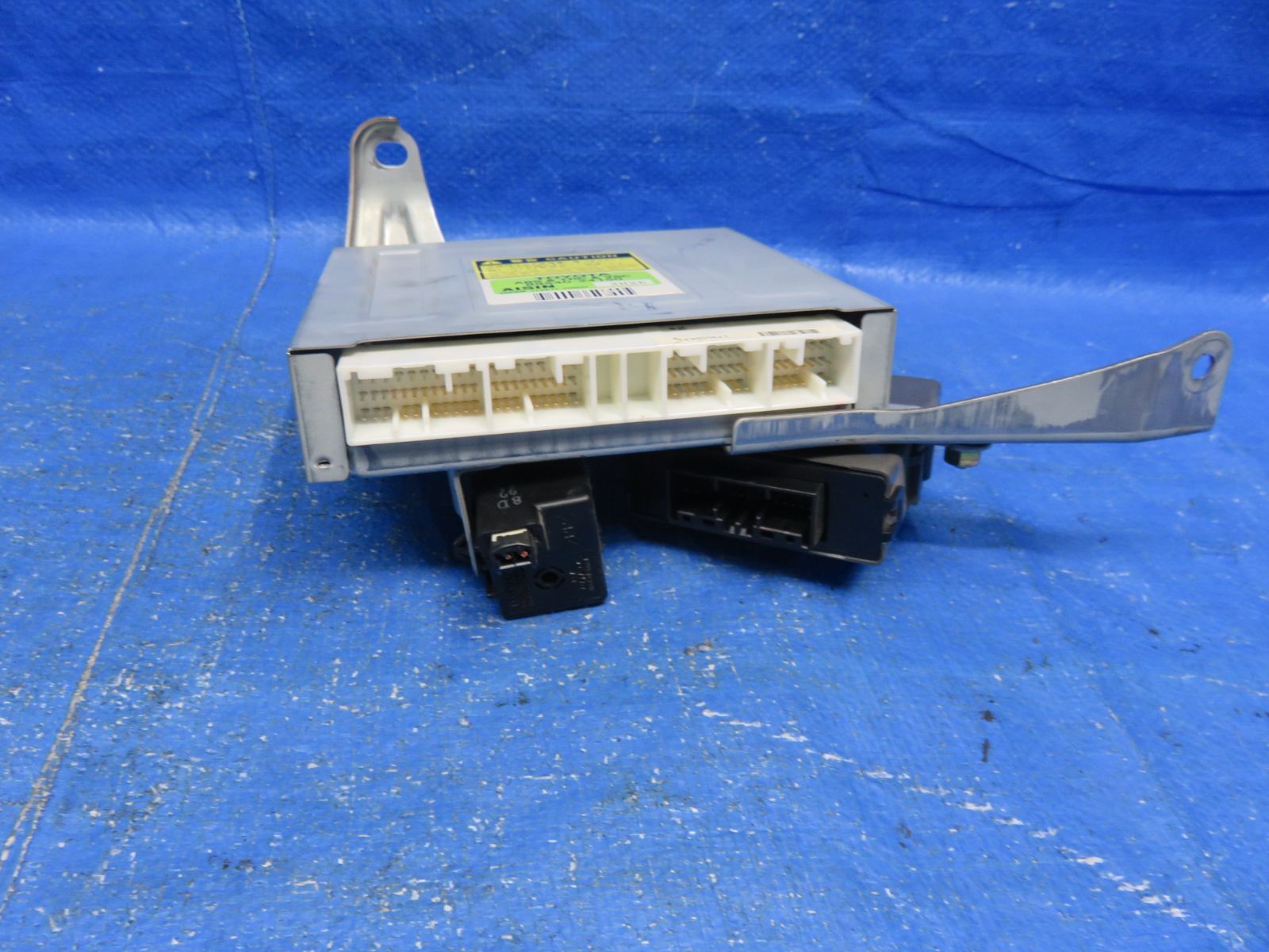 コンピュータ 89540-24150