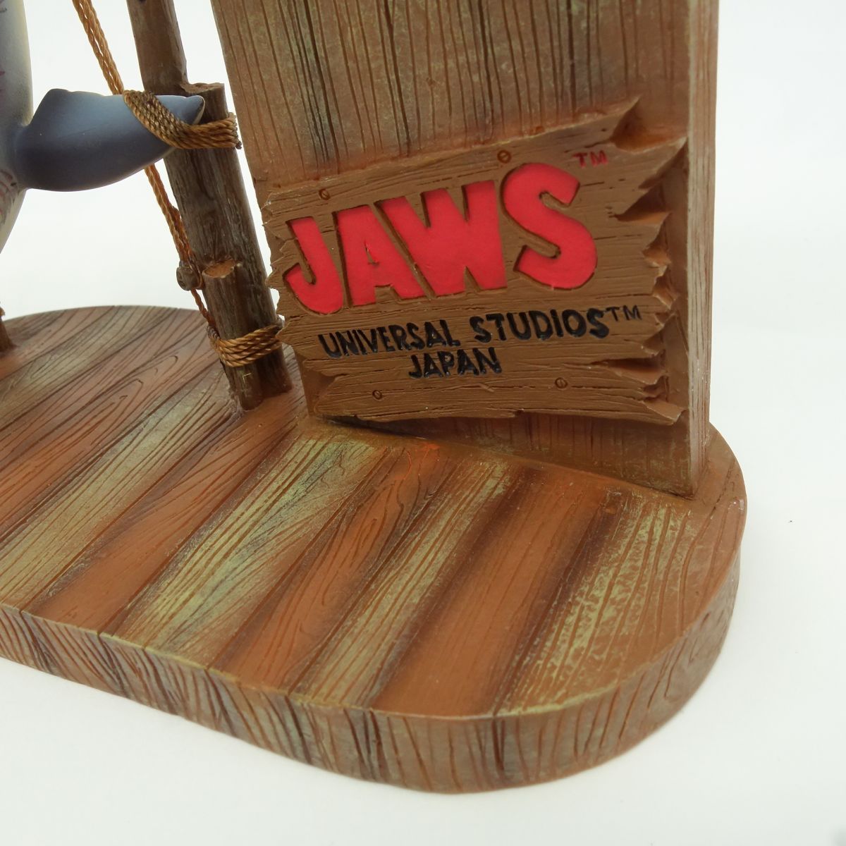 USJ ユニバーサルスタジオジャパン JAWS ジョーズ キーチェーンフック ※中古 - メルカリ