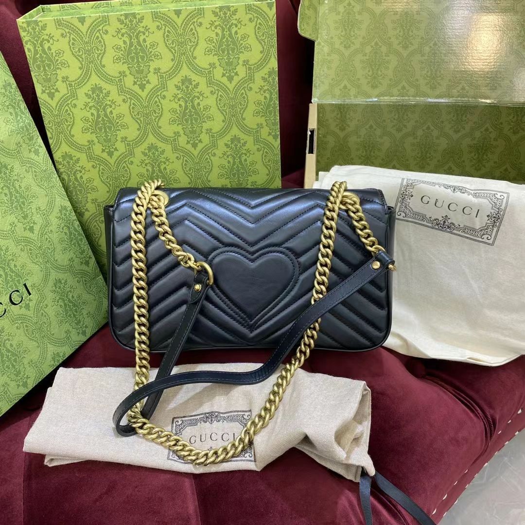 不動の人気♪GUCCI GGマーモント スモール キルティングバッグ GUCCI〔GGマーモント〕キルティング スモール ショルダーバッグ