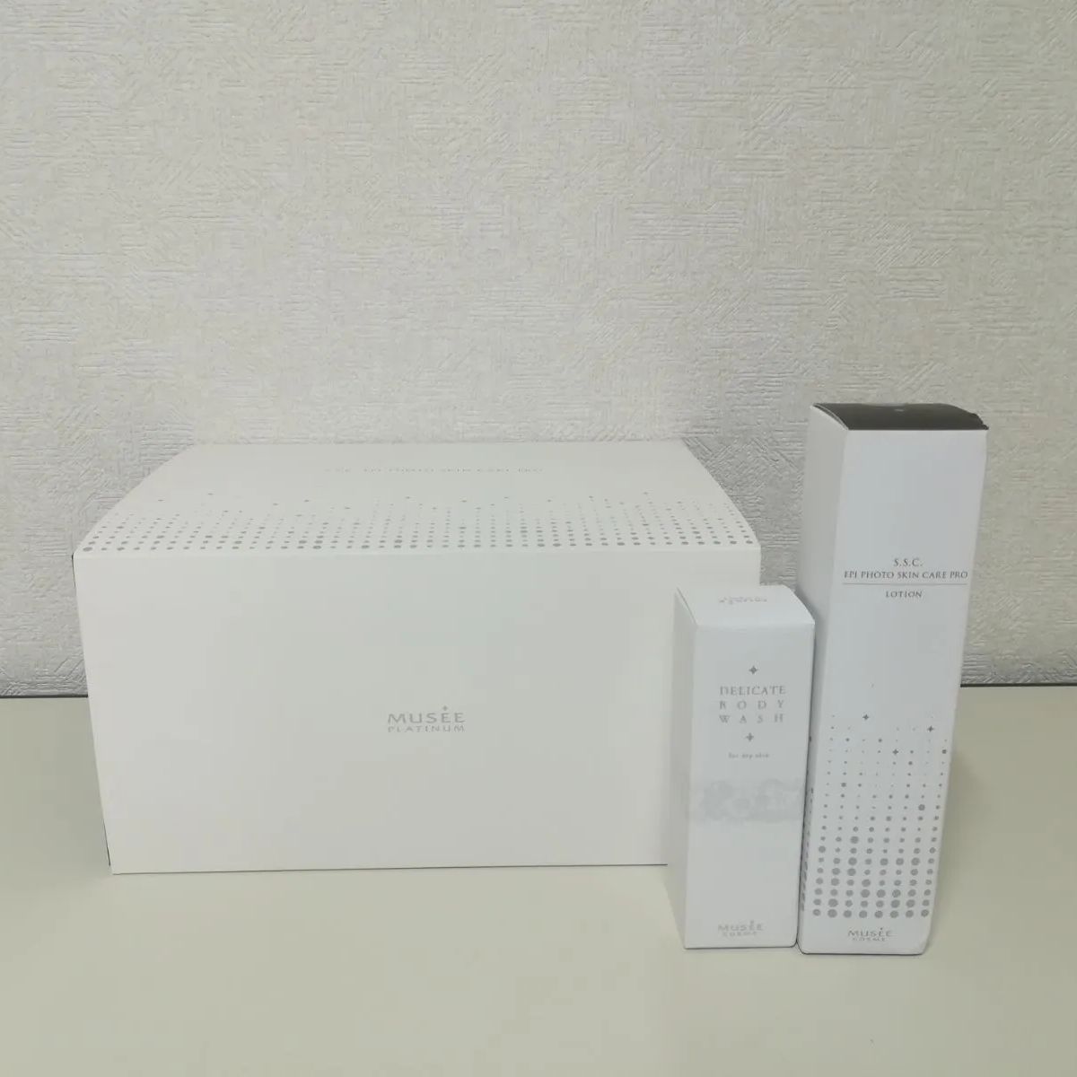 未使用・未開封品】MUSEE PLATINUM 家庭用光美容器 S.S.C.エピフォト 